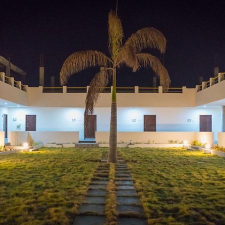 Seagull Beach Resort Chirala Экстерьер фото