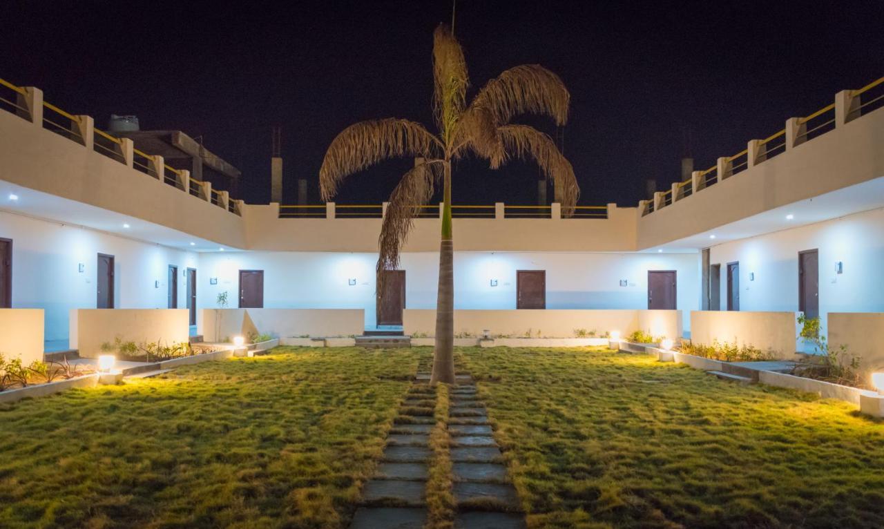 Seagull Beach Resort Chirala Экстерьер фото